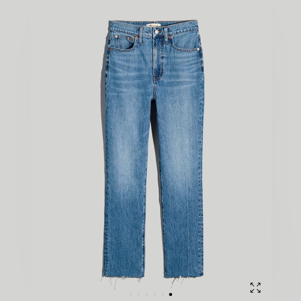 Madewell | The Perfect Vintage Jean in Earlside Wash: Raw Hem Edition - Picture 2 of 13